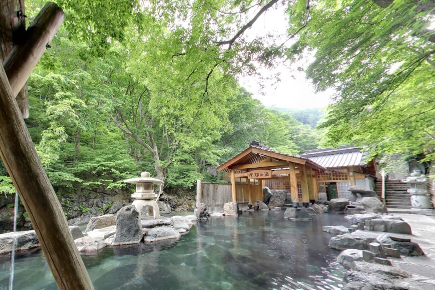 Picture of the main baths of Takaragawa Onsen Osenkaku in Gunma, Kanto